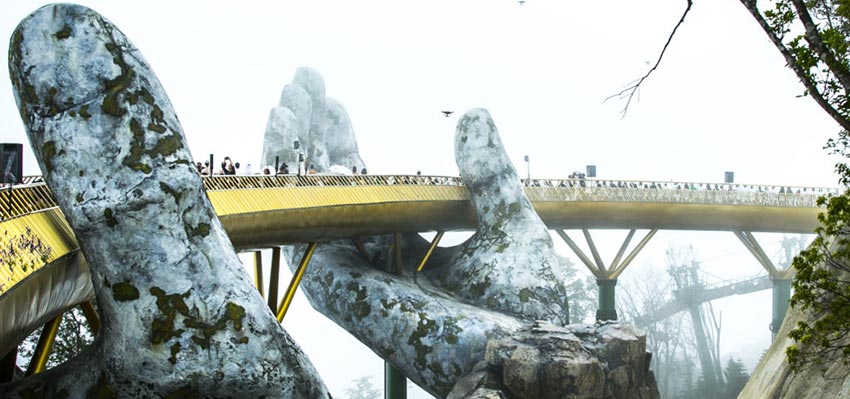 Golden Bridge Da Nang