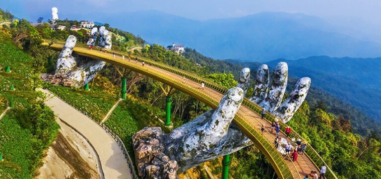 Sunset at Golden Bridge (Ba Na Hills)